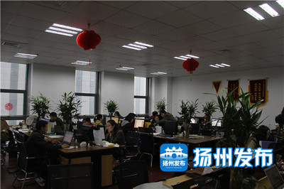 从“客户”到“服务商” 新时代奋斗者，“电商保姆”的华丽转身与耀眼成绩